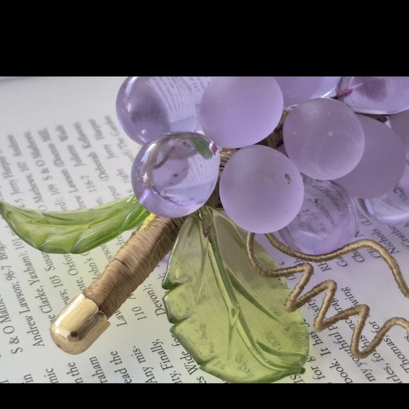 Murano Glass Lilac Glass Grape Cluster - Picture 3 of 5